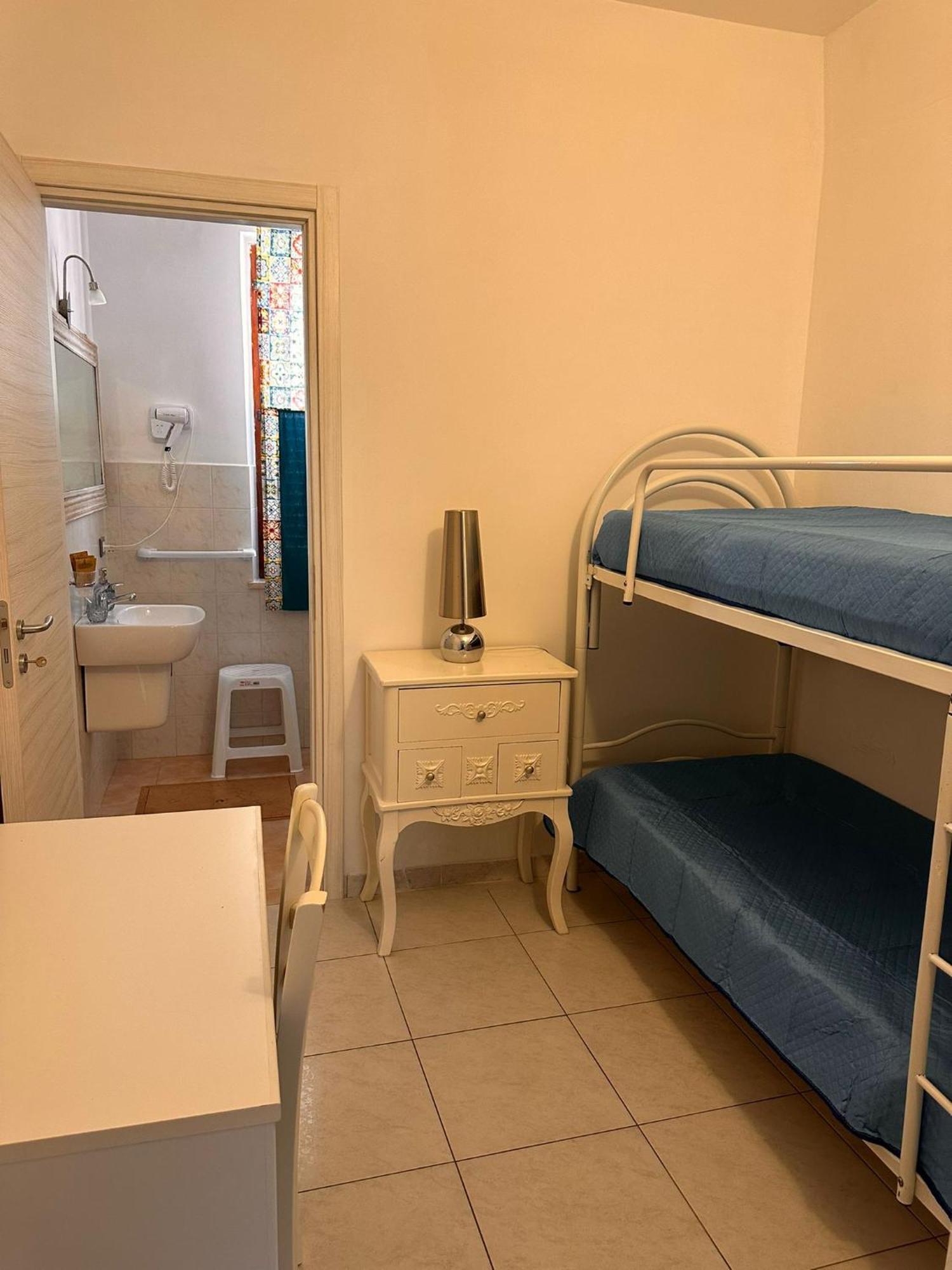 A Due Passi Dal Centro Appartement Favignana Buitenkant foto